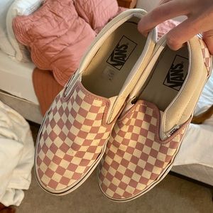 pink checkered vans